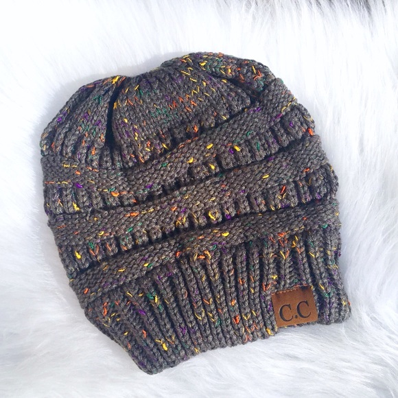 Messy Bun Ponytail CC Beanie Hat - Picture 5 of 8